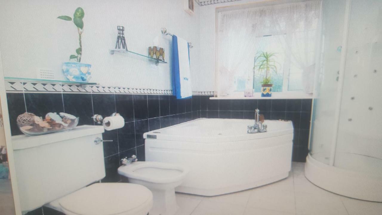 Privatunterkunft Comfy Well Located London